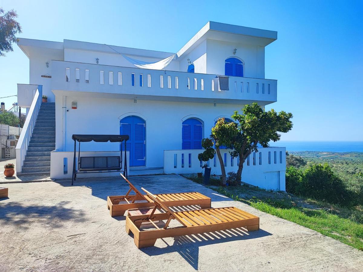 Villa Kara - Bed And Breakfast Mesi  Luaran gambar
